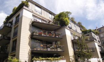 J'habite en copropriété, que puis-je faire sur ma terrasse ou mon balcon ?