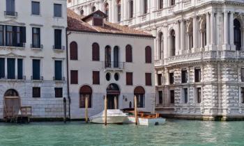 Johnny Depp se sépare de son palazzo, à Venise, pour 10 M€
