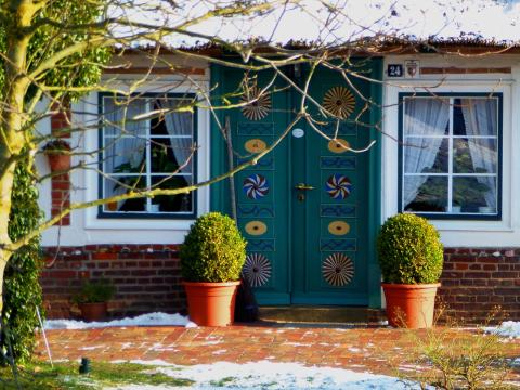 Je vends ma maison en hiver : les astuces pour rendre le jardin accueillant