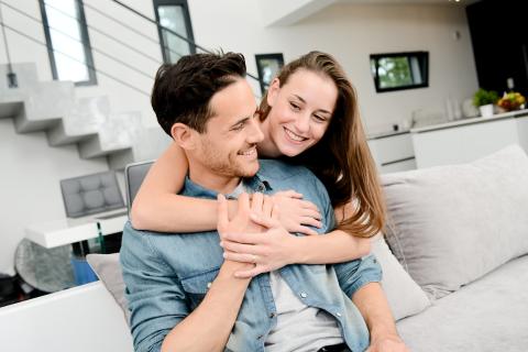 Un Français sur deux considère l’achat immobilier plus engageant que le mariage !