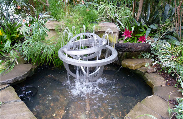 10 fontaines originales qui donnent du style à votre jardin