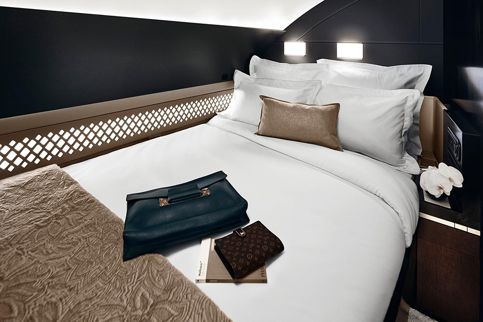 Une chambre à coucher en 1ère classe de l'A380 d'Emirates ©Pinterest