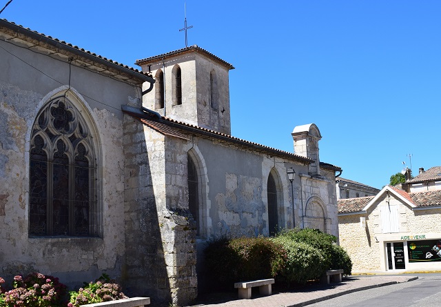 Le centre et l'église de Castelnau-de-Médoc