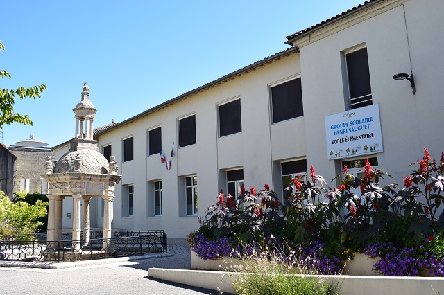 Une école de Coutras en Gironde