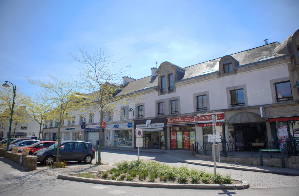 Commerces place de Polignac - Guidel