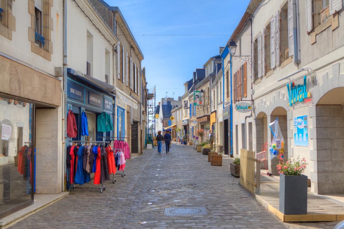 Commerces rue Saint-Pierre - Port-Louis