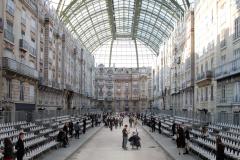 Le Grand Palais Paris attire les plus grandes maisons de haute couture. © Alain Gil-Gonzalez –ABACA Défilés de mode dans les hauts lieux de Paris