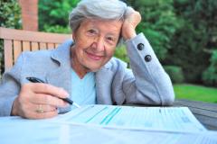 La rente perçue est imposable pour partie seulement d’après l’âge du crédirentier. ©Fotolia Comment est imposé le bénéficiaire d’une rente viagère ?