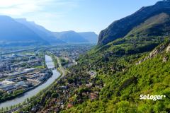 Première du classement, Grenoble est à la fois dynamique économiquement et proche de la nature, ce qui en fait une ville idéale pour élever des enfants. © Alexander Top 10 des meilleures grandes villes françaises pour vivre avec des enfants !