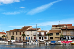 Dans certaines communes françaises, la taxe de séjour est à prévoir en cas de location saisonnière. © Jonathan Stutz Habitat saisonnier, dans quels cas devez-vous payer une taxe de séjour ?