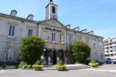 Historique, Orthez est située entre Pau et Dax. © Agence Question d’Angles Orthez, une ville dynamique au cœur du Béarn