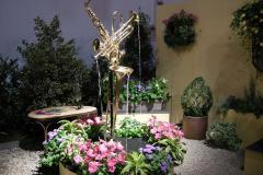 Il ne faut jamais dire : « Fontaine, je ne boirai pas de ton eau ». © bassic-sax.info 10 fontaines originales qui donnent du style à votre jardin