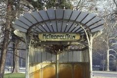 Où se trouvent les stations de métro les plus chères de Paris ?