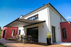 Si votre terrasse est conçue pour être aménagée de plain-pied c’est-à dire sur terre-plein, vous êtes dispensé de toutes les formalités. © Jérôme Rommé Vous construisez une terrasse : quelles autorisations vous faut-il ?