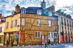 En Bretagne, il faut consacrer 3,6 années de salaires à l'achat de son logement. 