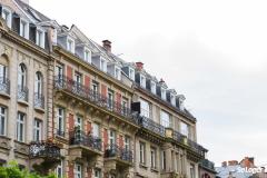 La réhabilitation des bâtiments permet de créer de nouveaux appartements à Strasbourg. © ifeelstock - Adobe Stock