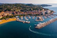 Sainte-Maxime fait partie des villes les plus prisées de la baie de Saint-Tropez. © BearFotos - Shutterstock