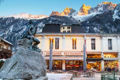 Le marché de Chamonix et Sallanches est un marché de vendeur. © Nataliya Nazarova - Shutterstock