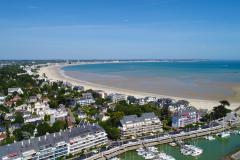 Investir dans une cité balnéaire offre de nombreuses perspectives. © Altitude Drone - Getty Images