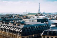 Les propriétaires attendent pour remettre leur logement en location, ce qui crée une tension immobilière. © Nikada - Getty images