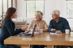 Le viager permet d'acquérir sa résidence principale sans nécessairement passer par un crédit immobilier. © shapecharge - Getty images