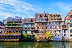 Malgré une hausse de seulement +0,5 %, Strasbourg est la grande ville où les prix ont le plus augmenté en décembre. © olrat - Getty Images