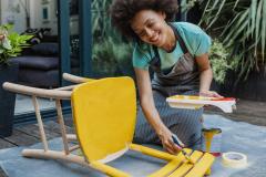 Comment redonner vie à vos meubles en bois ?