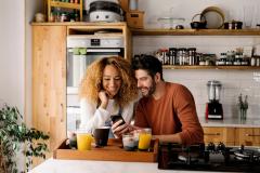 Il est essentiel de bien comprendre les différentes options de financement pour optimiser votre projet immobilier. © santypan - Getty images