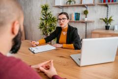 Prêt immobilier freelance et indépendant : obtenez votre crédit facilement. © urbazon – Getty Images