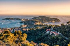 Saint-Jean-Cap-Ferrat est la ville côtière où les prix sont les plus élevés en France. © StockByM - Getty Images
