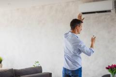 Découvrez les principales causes possibles d’un fonctionnement sans chauffage et les vérifications à effectuer avant de faire appel à un professionnel. © Dobrila Vignjevic - Getty images