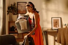 En adoptant quelques gestes simples avant de se coucher, il est possible de gagner du temps, de l’énergie et d’aborder la journée suivante l’esprit léger. © Pressmaster - Getty images