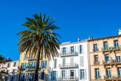 	À Hyères, les montants des loyers sont homogènes, contrairement aux prix de vente. © domimage – Getty Images