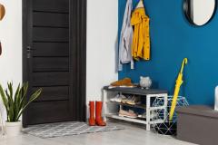 Il est possible de décorer une entrée pour la rendre attrayante et chaleureuse afin d'en faire une pièce à part entière. © Liudmila Chernetska - Getty images