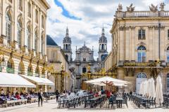 La Place Stanislas est un lieu emblématique de Nancy et ravira les amoureux d'architecture. © olrat - Getty images
