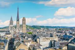 Situées sur les collines entourant Rouen, Bonsecours et Darnétal offrent un cadre de vie très agréable. © e55evu - Getty Images