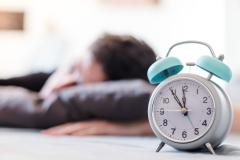 Le changement d'heure entraîne un effet modeste sur les économies d'énergie. © Patrick Daxenbichler - Getty images