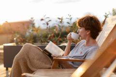 Il est tout à fait possible d'aménager un balcon ou une terrasse qui limite les risques d'allergie. © miljko - Getty images