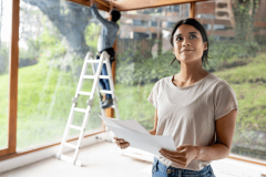 Véranda ou extension en dur ? Faites le point sur les avantages et les limites de ces deux options. © Hispanolistic - Getty images