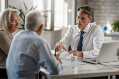La procuration est utilisée pour se faire représenter par une personne de confiance dans le cadre d'une succession.