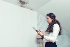 Humidité dans un logement : les signes à repérer absolument lors d'une visite.