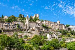 Montbrun-les-Bains, une pépite de la Drôme provençale.