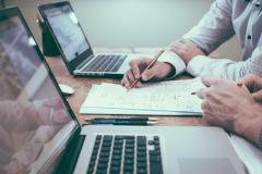 Comment faire sa déclaration LMNP ?- Scott Graham @Unsplash