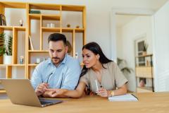 Faire racheter un rachat de crédits : comment ça marche ? © nortonrsx - Getty Images