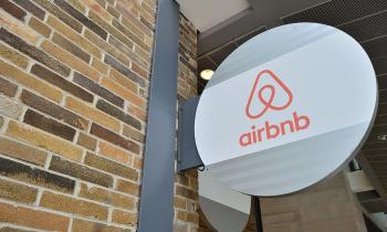 Location touristique : une loi new-yorkaise contre Airbnb !
