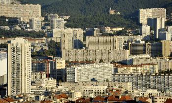 À Marseille, la hausse des impôts locaux refroidit les acheteurs
