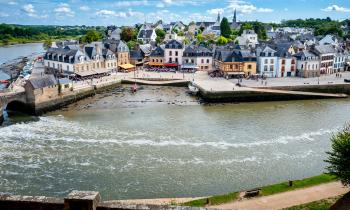 Auray