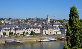 Angers vue sur berge