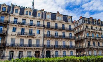 L’année 2025 est favorable aux porteurs de projets immobiliers. © boggy22 – Getty Images