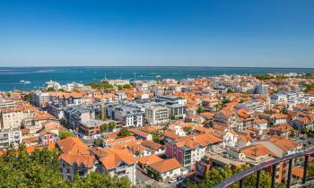 À Arcachon, le prix moyen est plus de 2 fois supérieur à la moyenne constatée en Gironde. © Jean-Luc Ichard - Getty Images